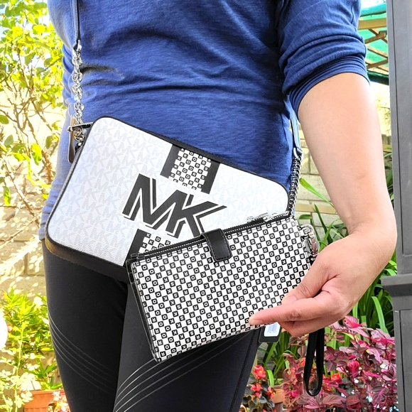 Michael Kors Set Xbody and Wallet - Picture 1 of 4